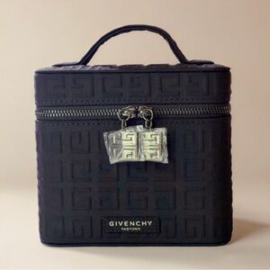 GIVENCHY PARFUMS VANITY BAG - BLACK